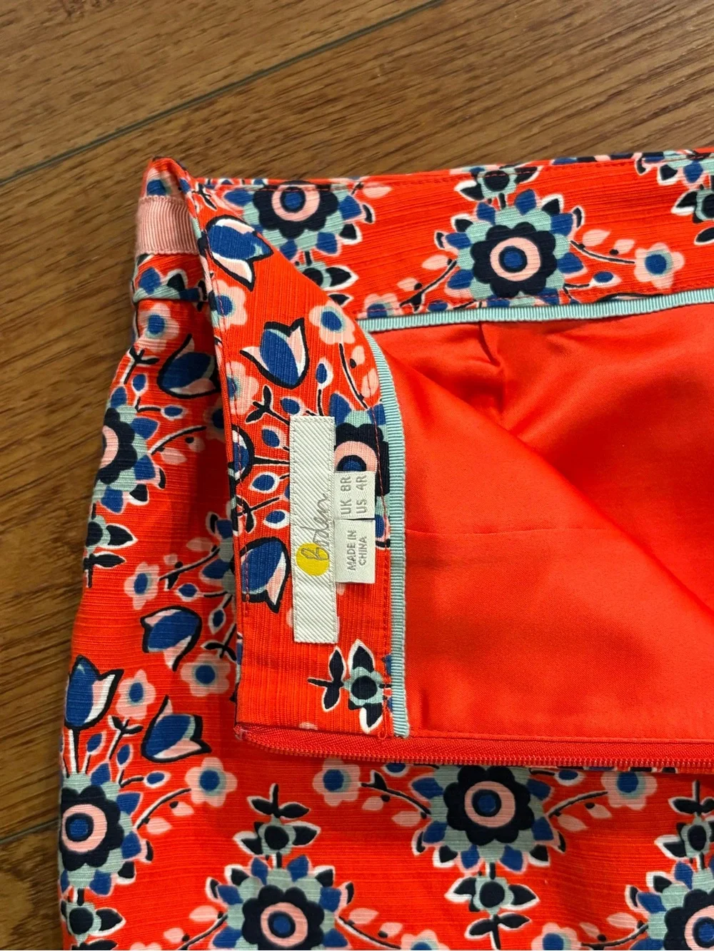 Boden Women’s Size 4 Pencil Skirt Red Blue Pink Floral Print UK 8